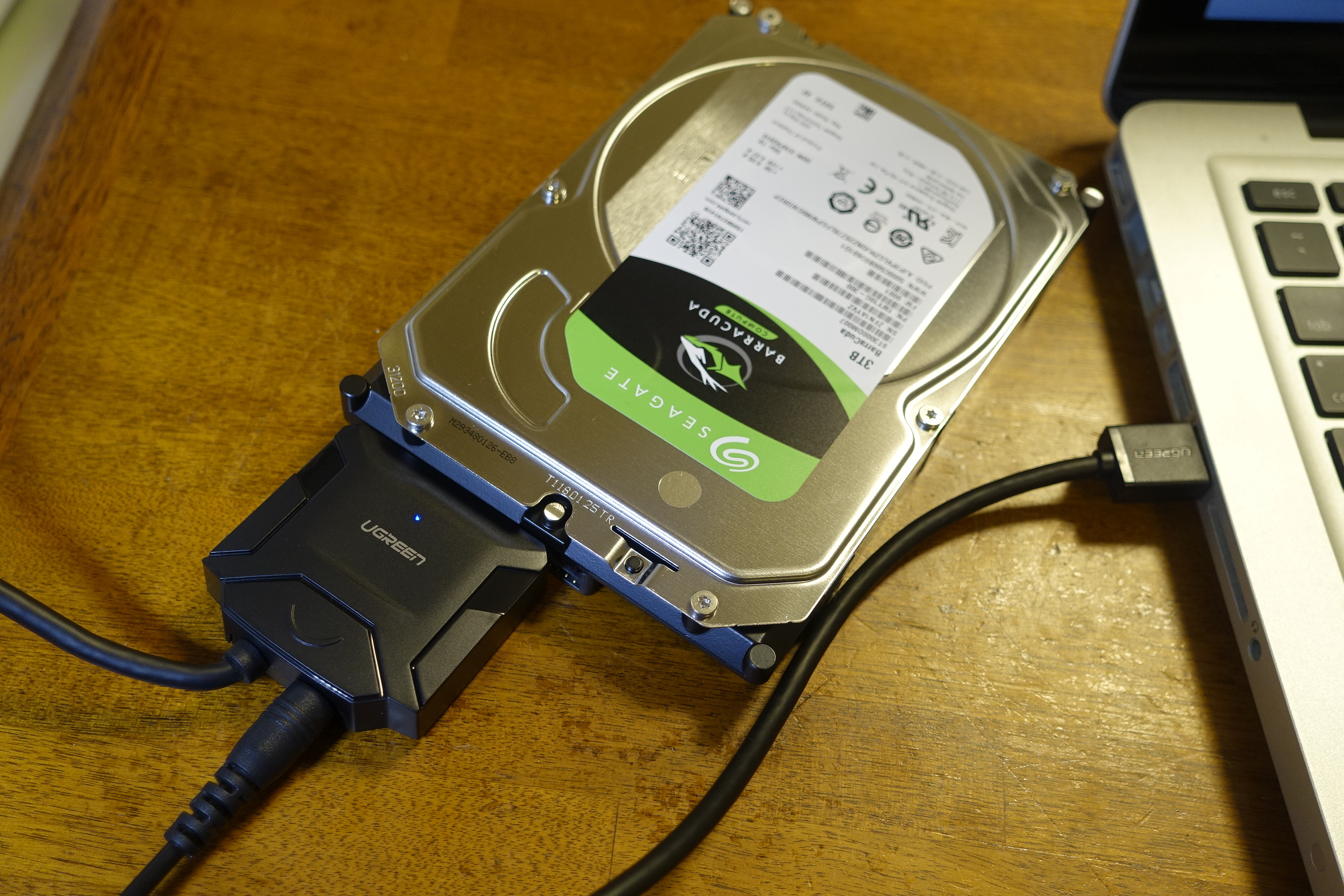 SATA USB変換アダプタとHDD