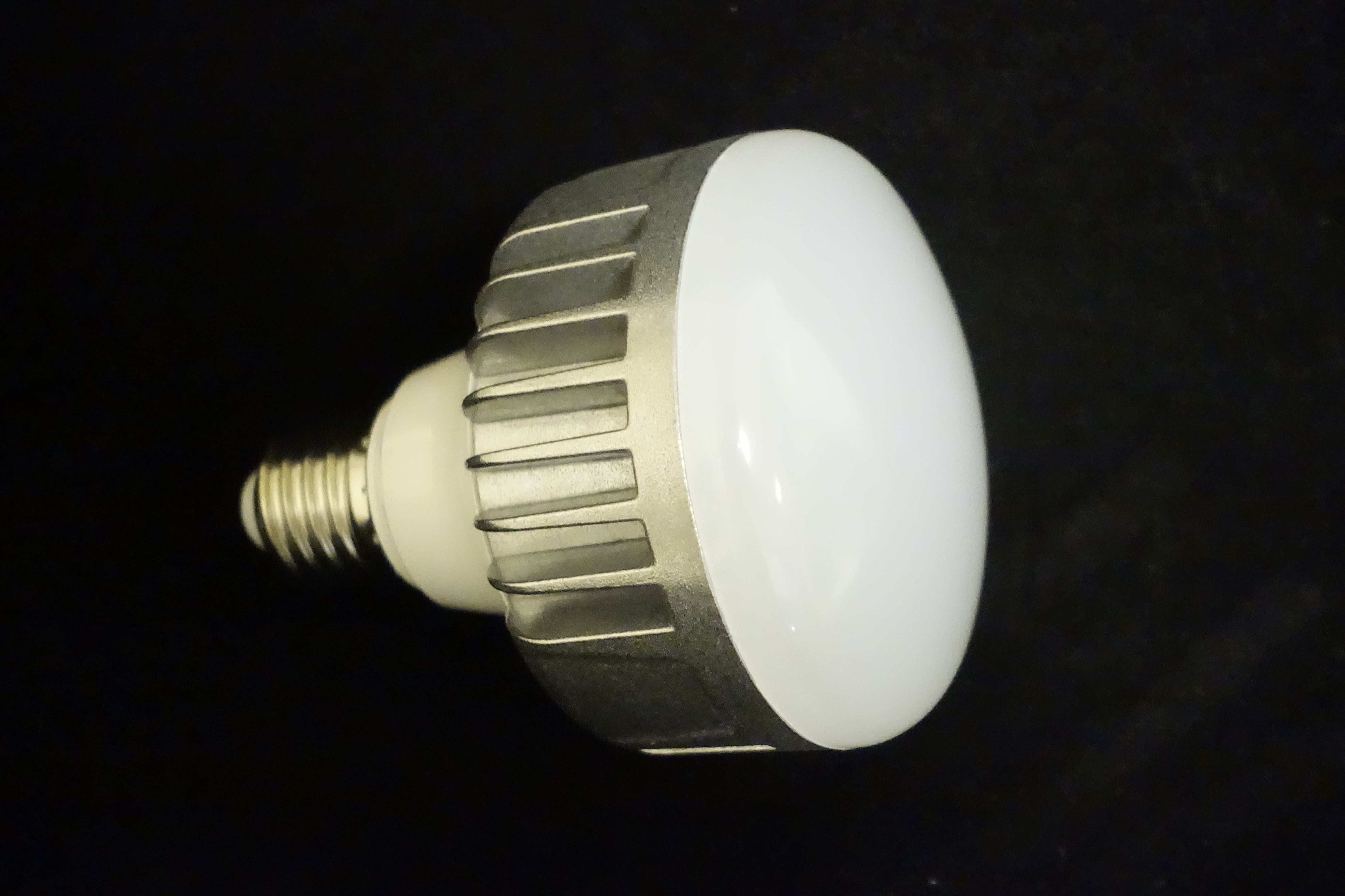 撮影用30wデイライト色LED電球M