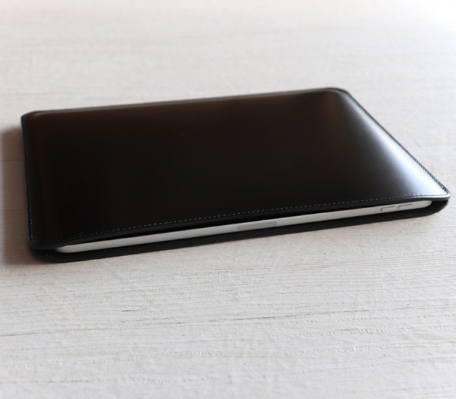 職人が作るレザースリーブ 11インチiPad Pro用