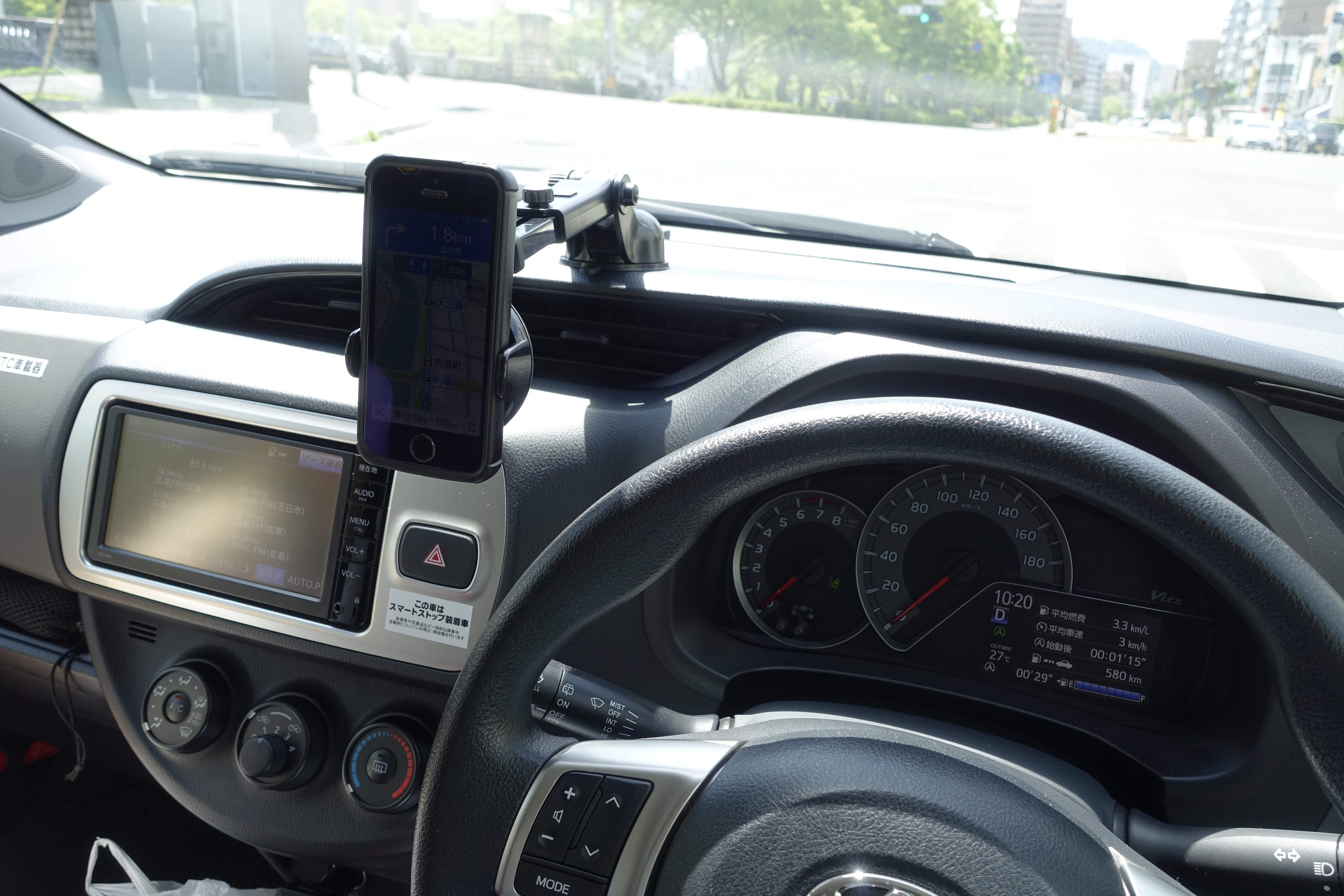 スマートフォン車載ホルダー