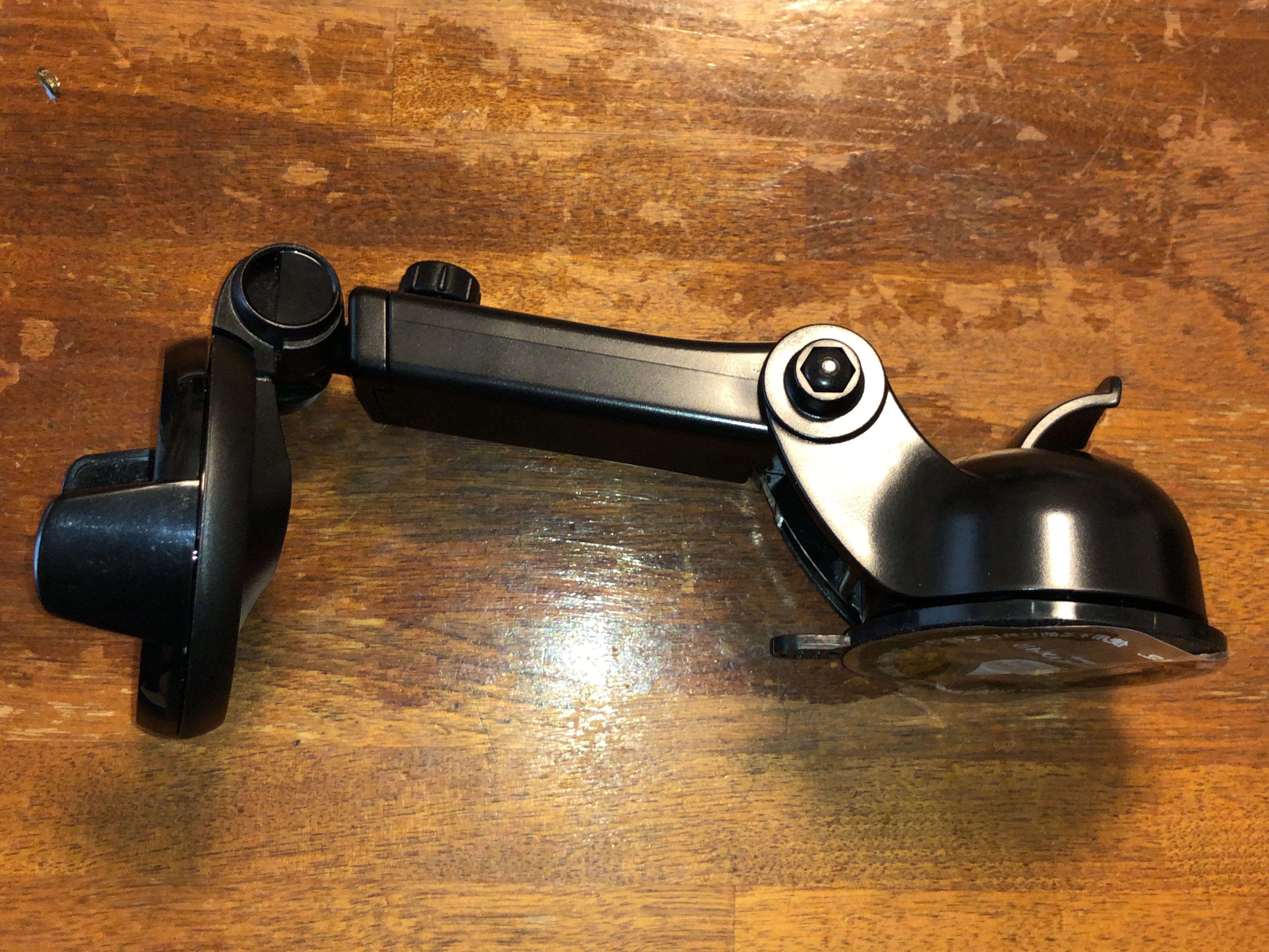 ロングアーム付きスマートフォン車載ホルダー
