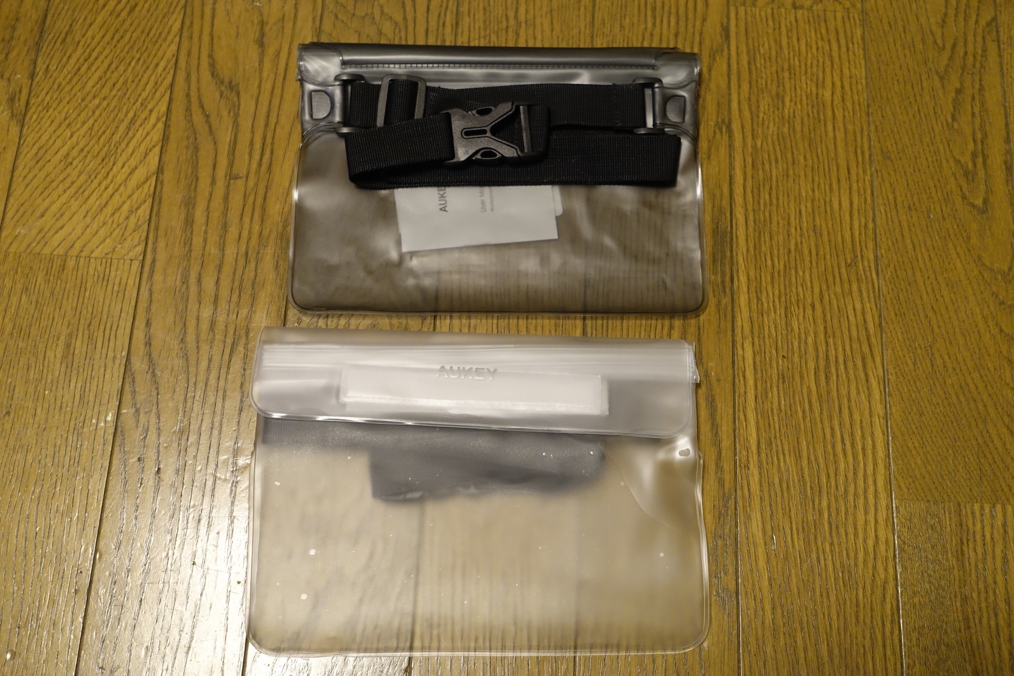 AUKEY 防水ポーチ