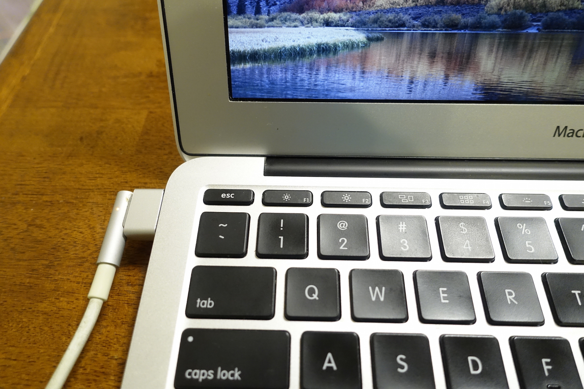 MagSafe to MagSafe 2 Converter